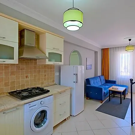 Gold Lion Hotel