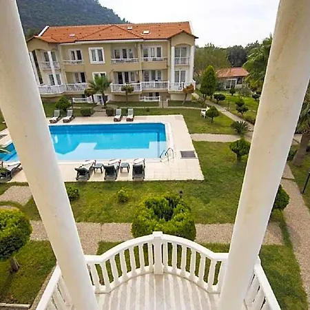 Hotel Gold Lion 4*